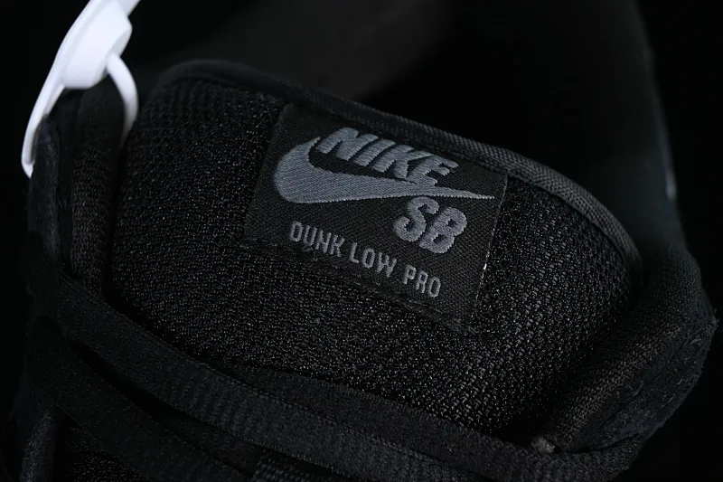 All categories Nk SB Dunk Series Nk SB Dunk Low Low-top sneakers N version Nk SB Dunk Low Raw rubber black and gray SB Dunk Series low-top casual sports skateboard shoes BQ6817-010